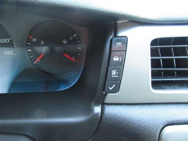 2010 Chevrolet Impala Police 4dr Sedan w/1LS